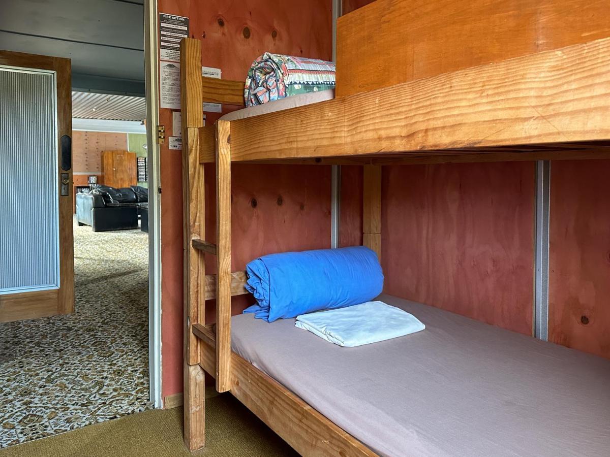 The Crossing Lodge & Backpackers Erua Экстерьер фото
