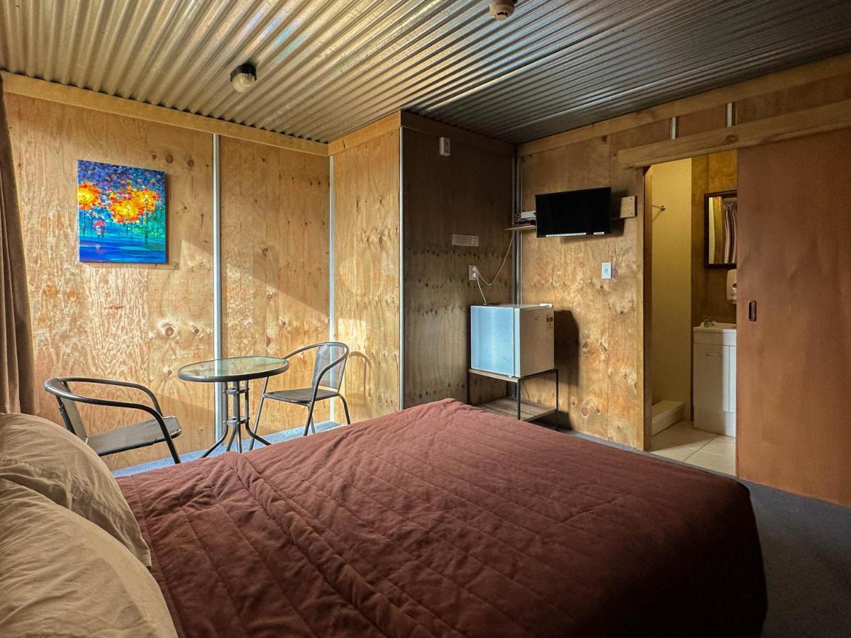 The Crossing Lodge & Backpackers Erua Экстерьер фото