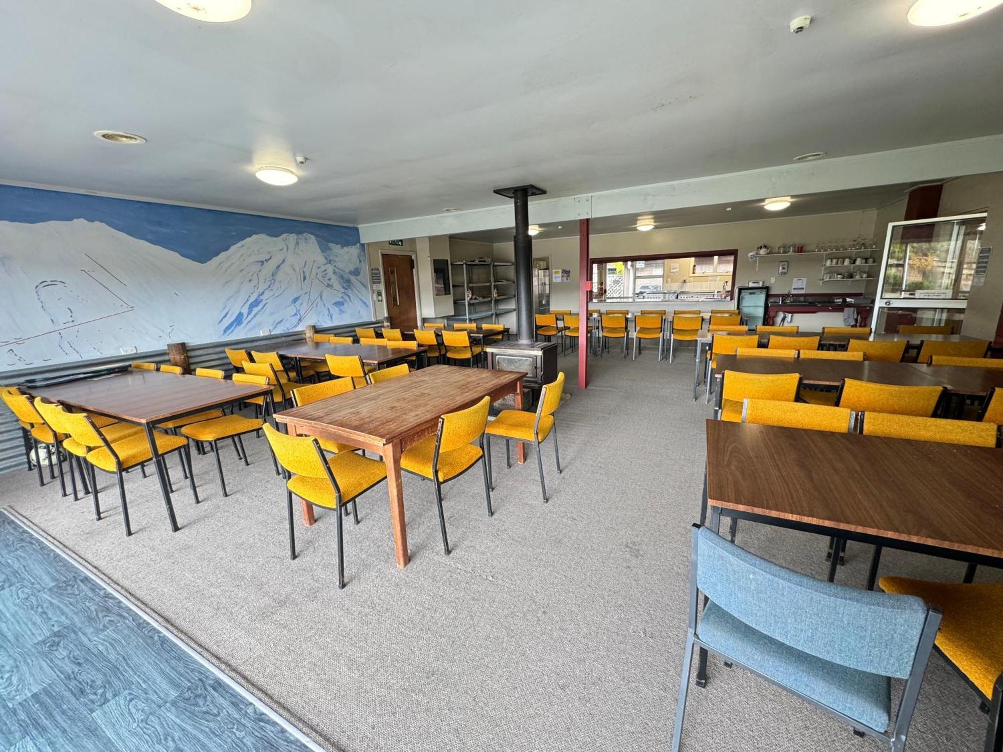 The Crossing Lodge & Backpackers Erua Экстерьер фото