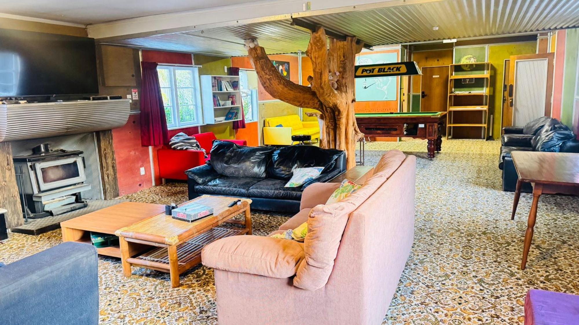 The Crossing Lodge & Backpackers Erua Экстерьер фото